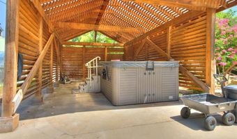 1928 W Idaho St, Chickasha, OK 73018