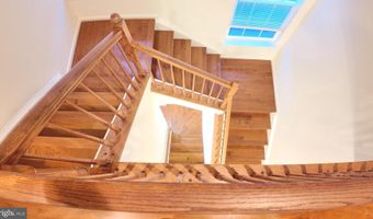 44290 PAWNEE Ter, Ashburn, VA 20147