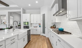 6092 HIDDEN BRANCH Dr, Apollo Beach, FL 33572