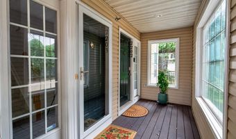 6607 THACKWELL Way 2203, Alexandria, VA 22315