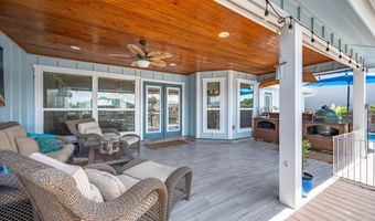 126 Sea View Dr, Aransas Pass, TX 78336