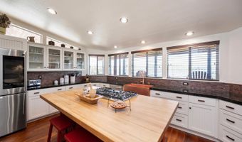 1560 Pinto Dr, Angels Camp, CA 95222