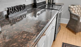 512 Main Ave #4, Bay Head, NJ 08742