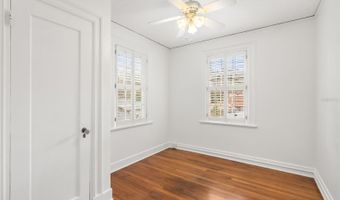 732 EDGEWATER Dr, Orlando, FL 32804