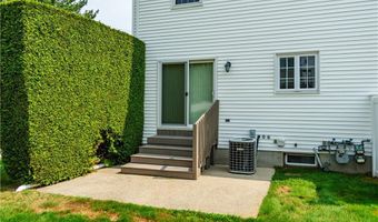 100 Scenery Ln, Johnston, RI 02919