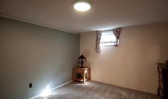 922 ARAPAHO St, Cheyenne, WY 82009