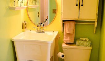 215 E Pine St, Atmore, AL 36502