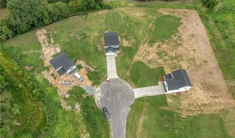 97 Coachman Ln, Autryville, NC 28318