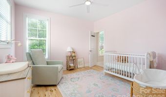2800 Hilliard Dr, Charlotte, NC 28205