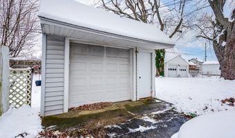 1042 Hartshorn St, Alliance, OH 44601