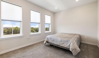 23156 HORSESHOE TRAIL Sq, Ashburn, VA 20148