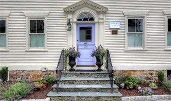 204 Spring St, Newport, RI 02840