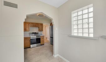 9405 Mackenzie Rd, Affton, MO 63123
