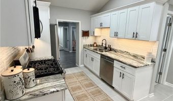 1301 N Main St, Amherst, OH 44001