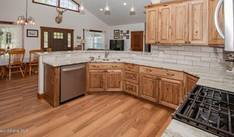 688 Champs Rd, Bonners Ferry, ID 83805