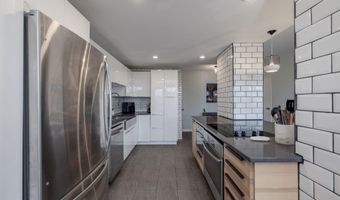 5500 HOLMES RUN Pkwy 1005, Alexandria, VA 22304