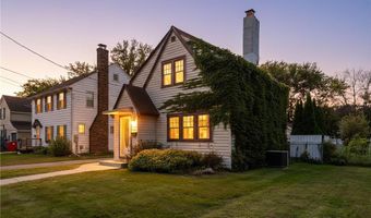 304 9th St SW, Austin, MN 55912