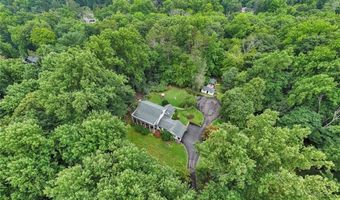 39 Cherry Ln, Airmont, NY 10952