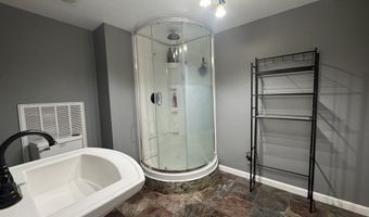 602 Memorial Dr, Beech Grove, IN 46107