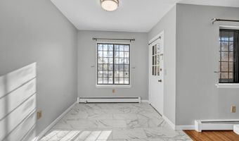 26 Essex Ct 26, Brookfield, CT 06804