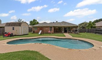 326 Willow Creek Dr, Weatherford, TX 76085