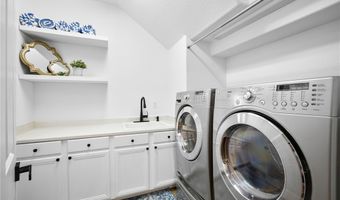 9521 Queen Charlotte Dr, Las Vegas, NV 89145