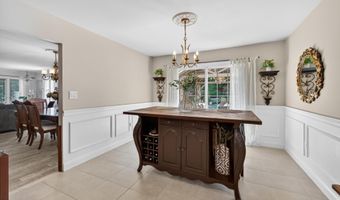 11 Inwood Pl, Aberdeen, NJ 07747