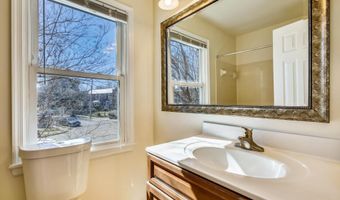 1525 ORONOCO St, Alexandria, VA 22314