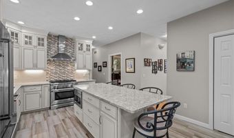 329 Wickham Rd, North Kingstown, RI 02852