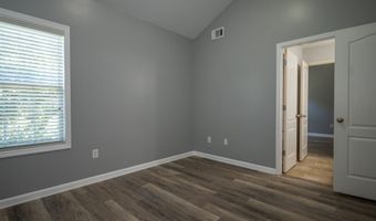168 Putters Dr, Athens, GA 30607