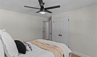 17 Auburn Ave, Johnston, RI 02919