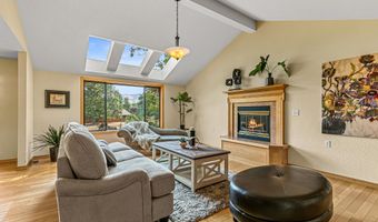 1042 Oak Knoll Dr, Ashland, OR 97520