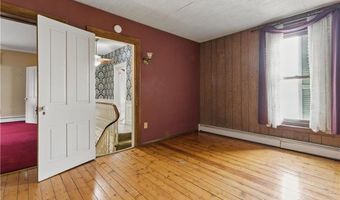 221 Franklin St, Alburtis, PA 18011