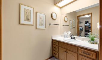 1114 Packard PL Pl, Auburn, IN 46706
