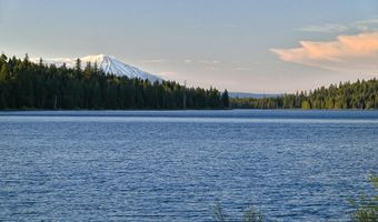 7900 Hyatt Prairie Rd # 15, Ashland, OR 97520
