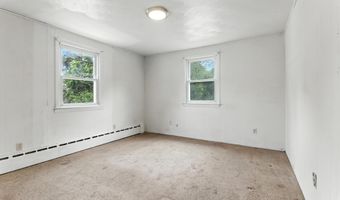 34 Gilbert Ave, Bloomfield, CT 06002