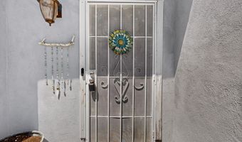 1709 Kirby St NE, Albuquerque, NM 87112