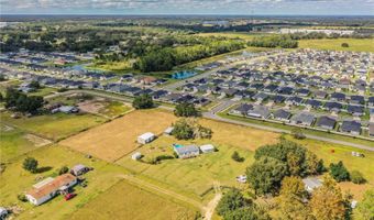 318 SKYBLUE Ln, Auburndale, FL 33823