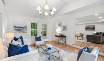 4908 WOODLAND Way, Annandale, VA 22003