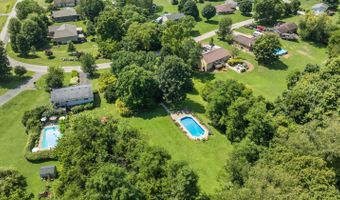 8261 Fair Meadows Dr, Aurora, IN 47001