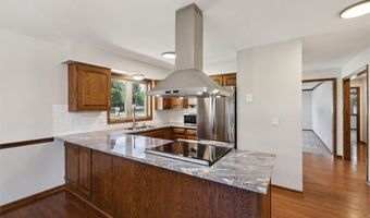 506 2nd Ave SW, Altoona, IA 50009