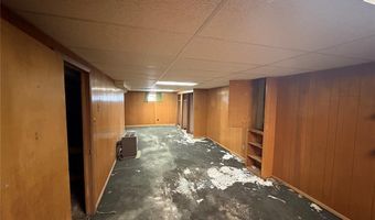 7912 Birkenhead Dr, Affton, MO 63123