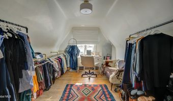 375 W Main St, Amsterdam, NY 12010