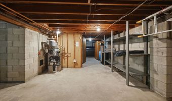 30 Maple Row, Bethel, CT 06801