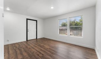 207 E Purdom Ave, Alvarado, TX 76009