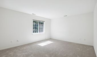 14 South St 12, Danbury, CT 06810