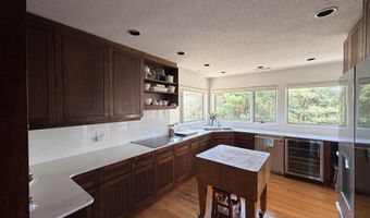86 Washburn Rd, Canton, CT 06019