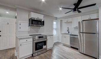 827 N HOWARD St, Baltimore, MD 21201