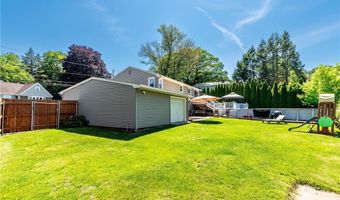 7 Lydia Ave, North Providence, RI 02904