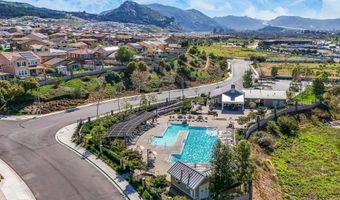 310 Falabella Ln, Fallbrook, CA 92028